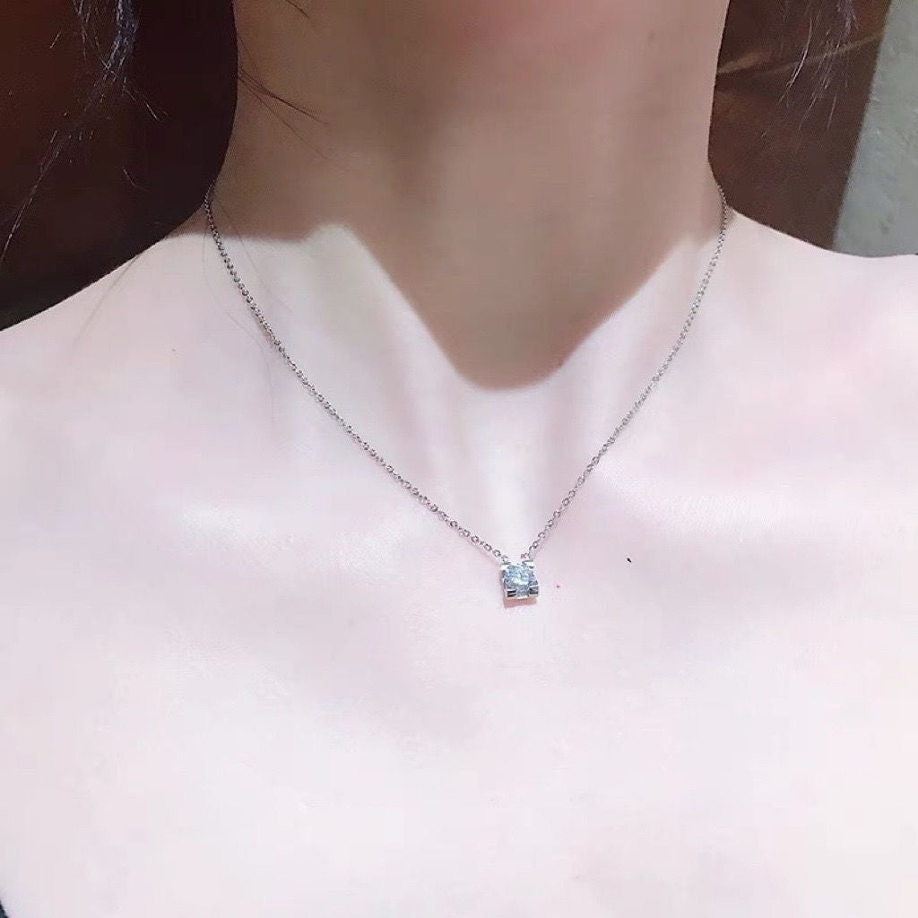Single Diamond Pendant Female Temperament Titanium Steel Necklace