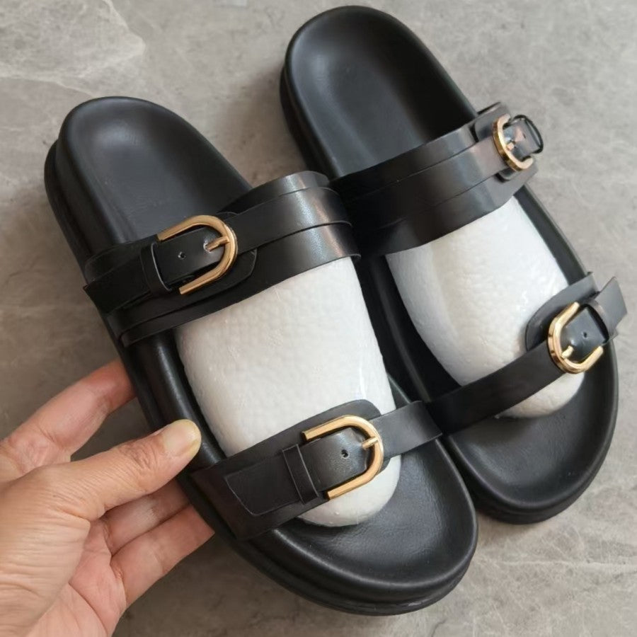 Fashionable non-slip, durable, and comfortable women’s shoes.