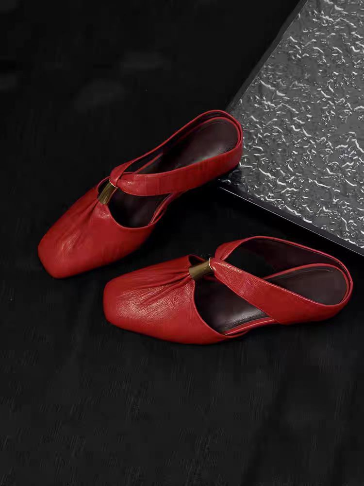 Womens French-toe Slippers With Pleated Sheepskin Lining
