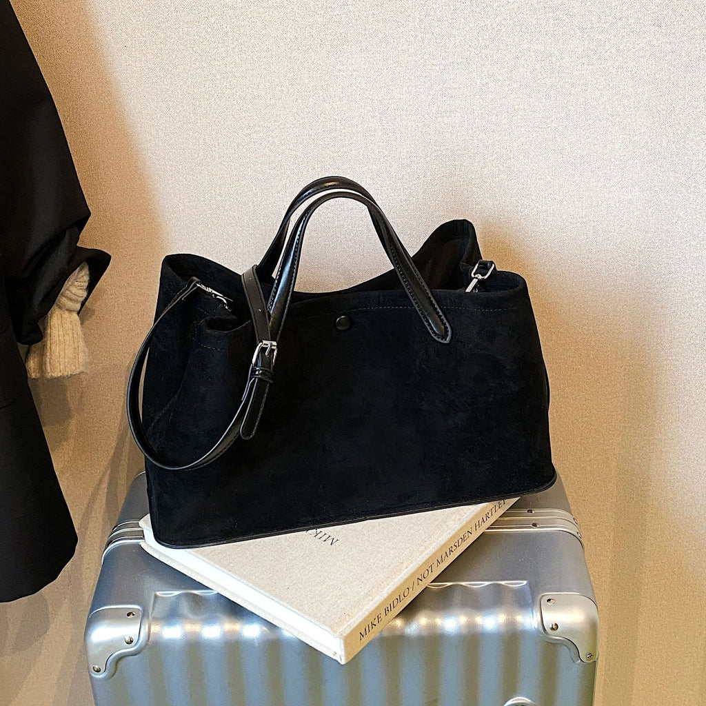 Womens Retro Stylish Simple Casual Crossbody Bag