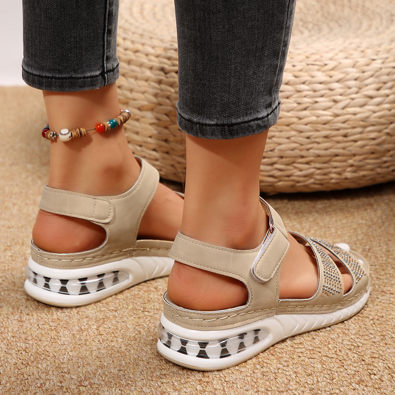 Women’s rhinestone wedge sandals with air cushion sole, casual beach style.