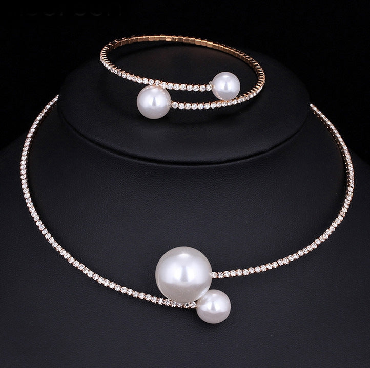 The bride wedding accessories crystal pearl diamond drill collar Necklace Bracelet