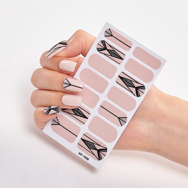 Creative Nail Art & Trendy Polish Strips