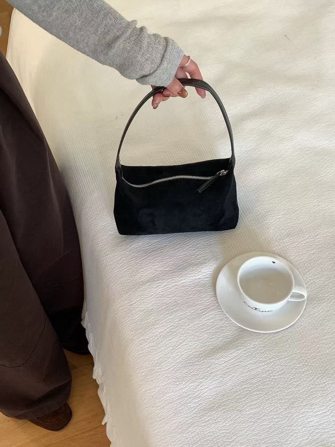 Fashionable Niche Underarm Tote Bag