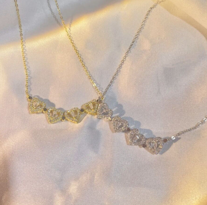 Folding Heart Shaped Four Leaf Clover Pendant Necklace Women