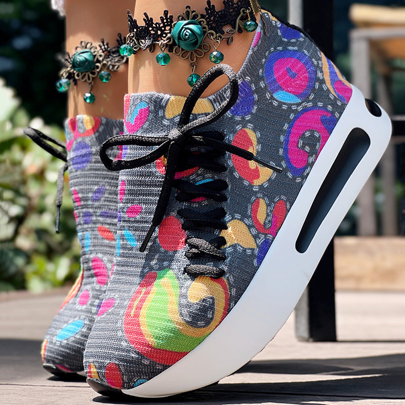 Women’s printed elastic lace-up slip-on sneakers, casual comfort.