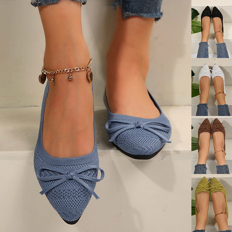 Women’s knitted bow loafers with pointed toe, trendy flat style.