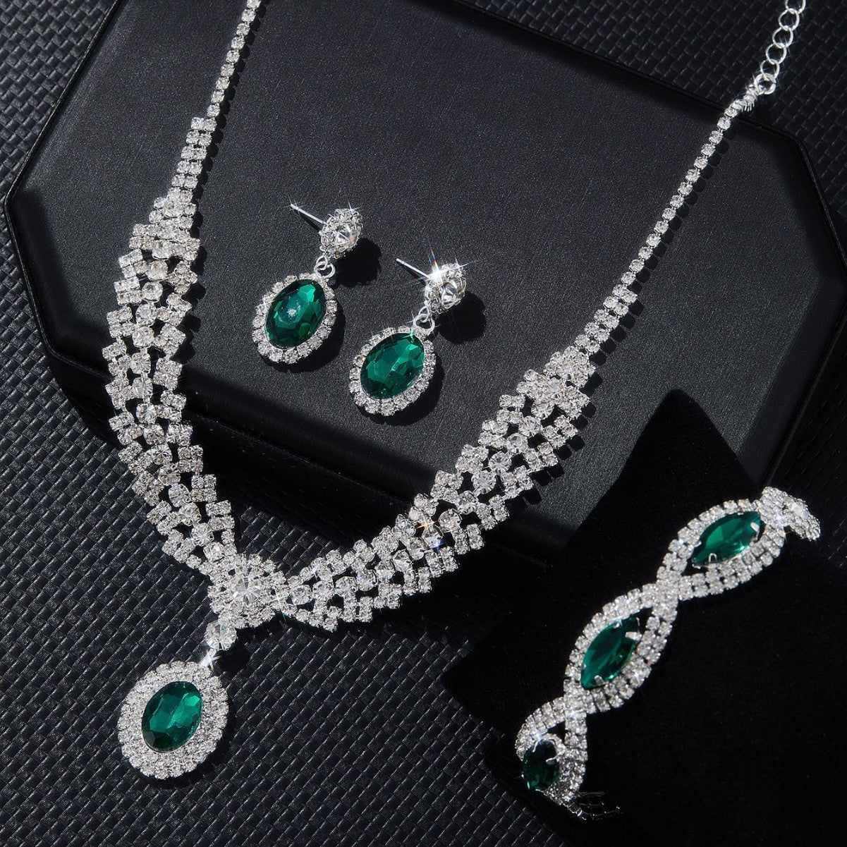 Style Elegant Luxury Sapphire Necklace Set Of Four Pieces