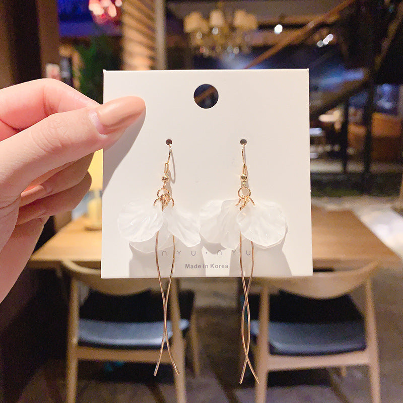 Ins Simple And Small Women's Fashion Sense Temperament Pearl Earrings