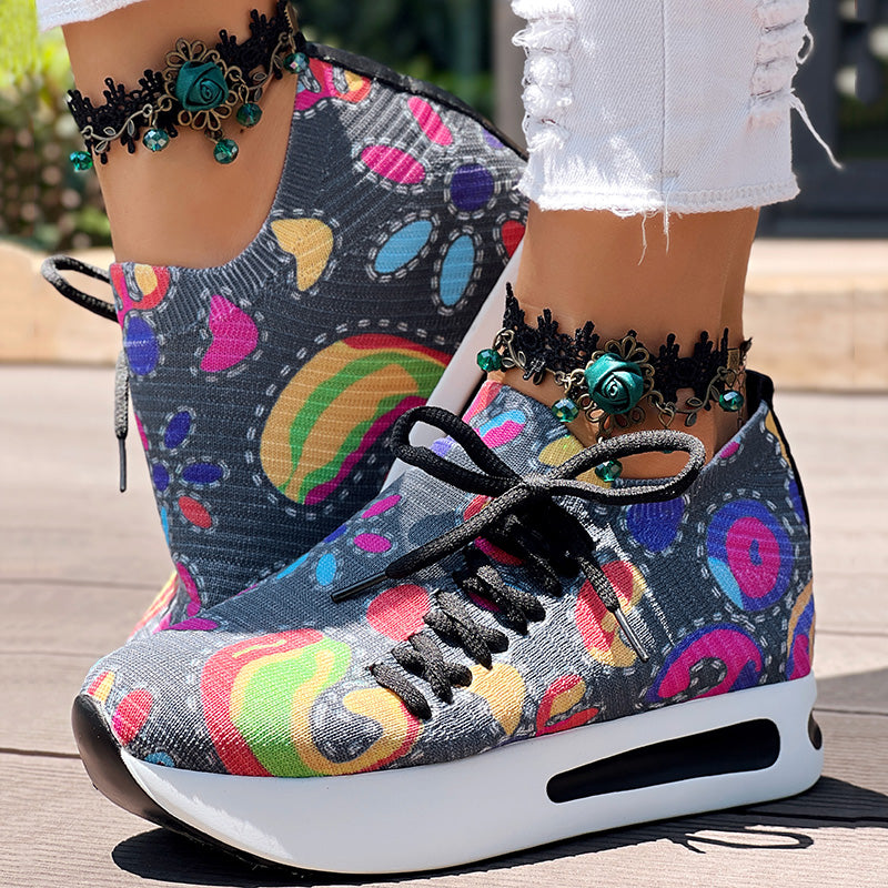Women’s printed elastic lace-up slip-on sneakers, casual comfort.
