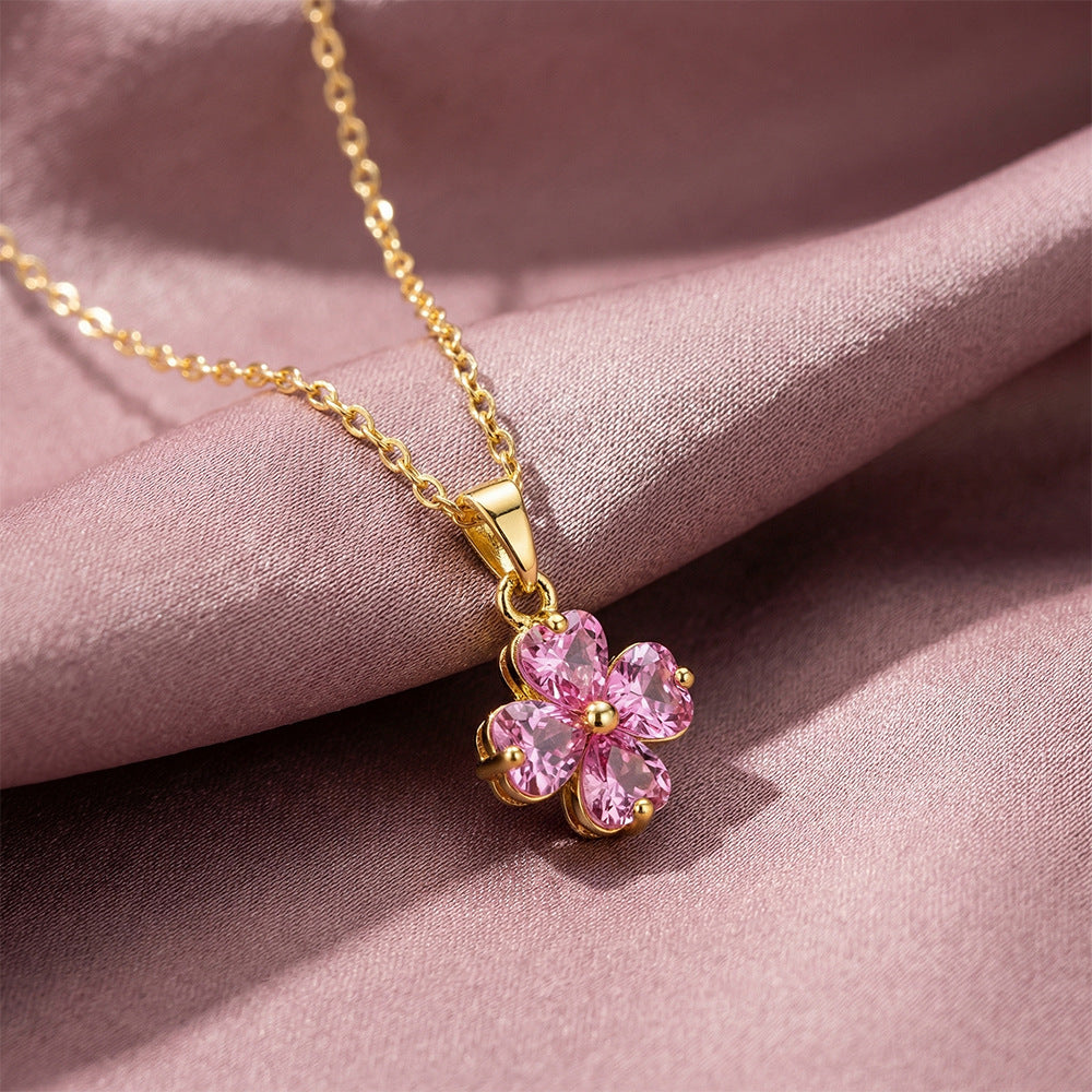 Women’s diamond four-leaf clover necklace, elegant and versatile style