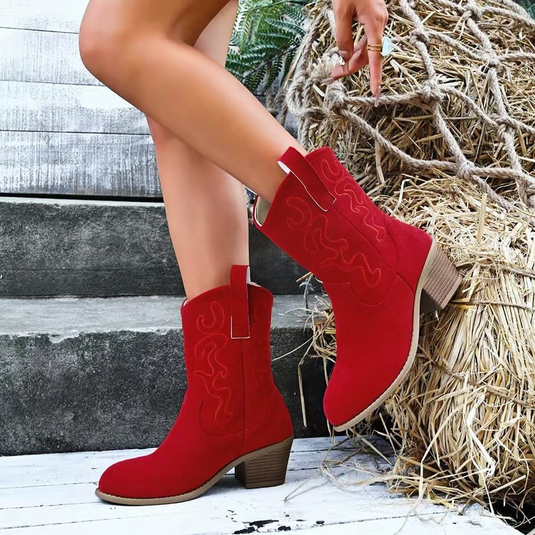 Women’s retro embroidered pointed-toe mid-calf boots with chunky heel.
