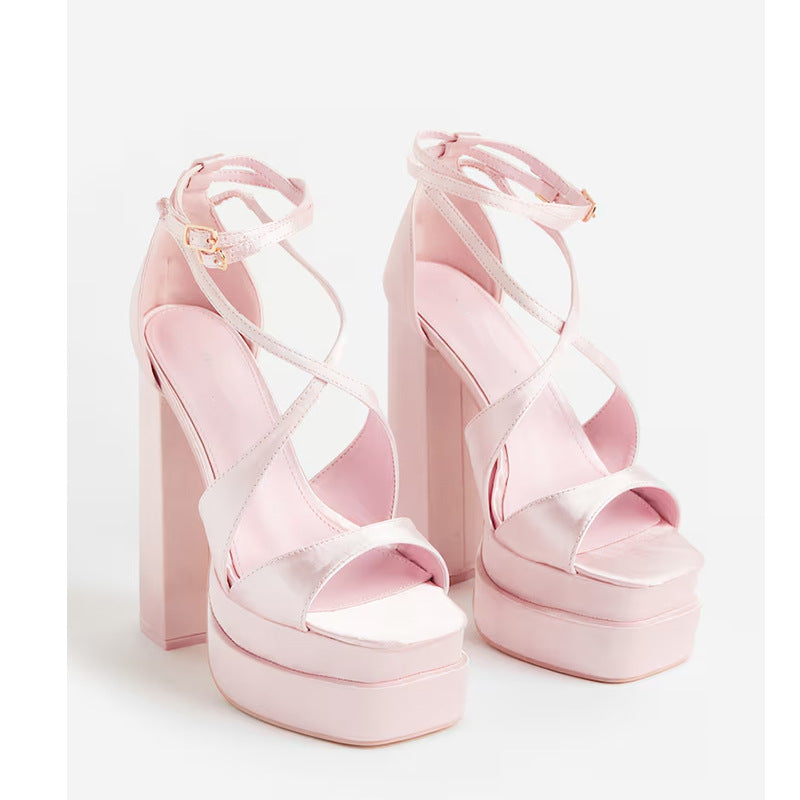 Women's Plus-size Shoes Fashion Sandals