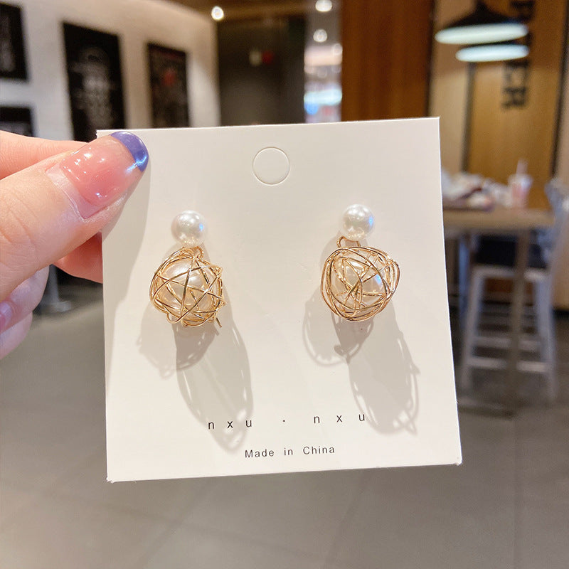 Ins Simple And Small Women's Fashion Sense Temperament Pearl Earrings