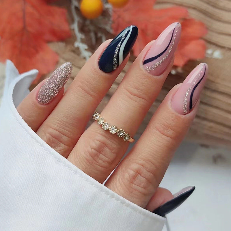 Striped Fashion Nails