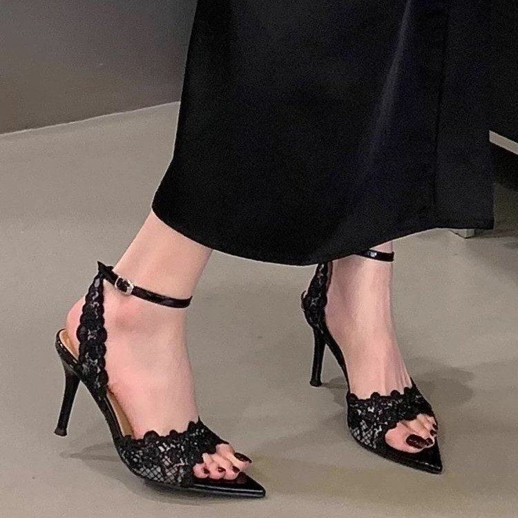 2026 Summer New French Niche Design Women Sandals