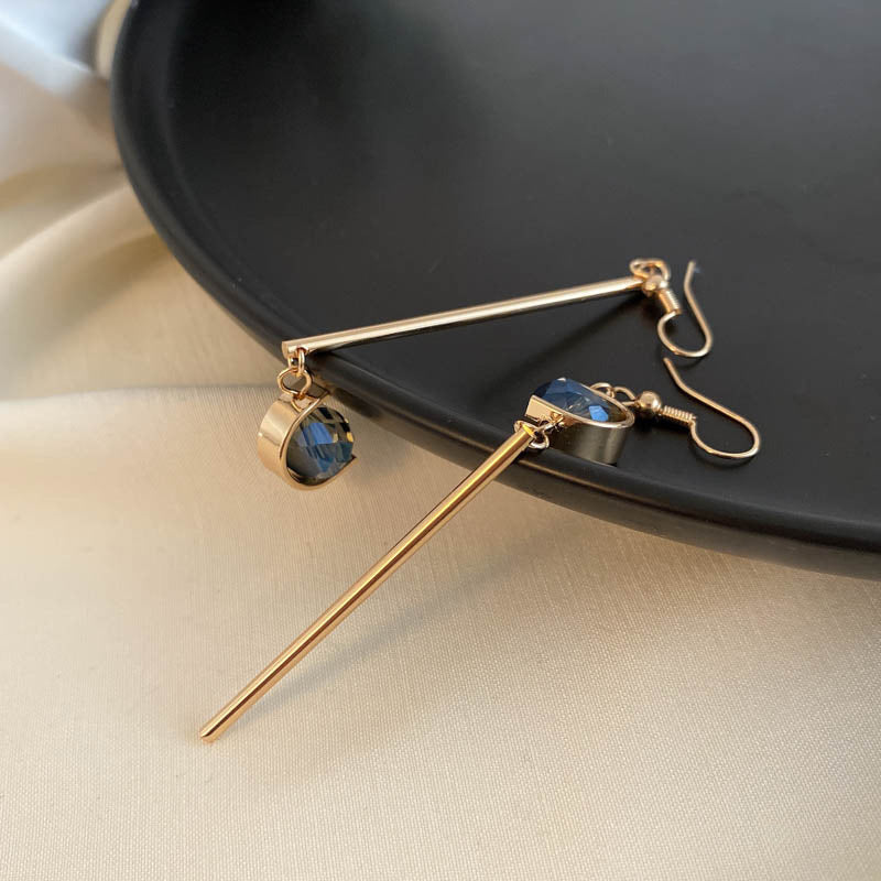Ins Simple And Small Women's Fashion Sense Temperament Pearl Earrings