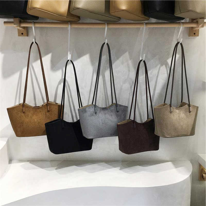 Simple And Versatile Women's Shoulder Bag
